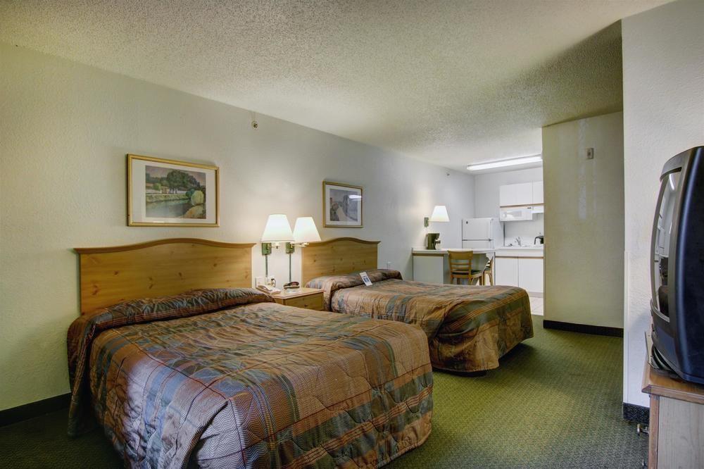 Atlanta Hotel Roswell Bagian luar foto