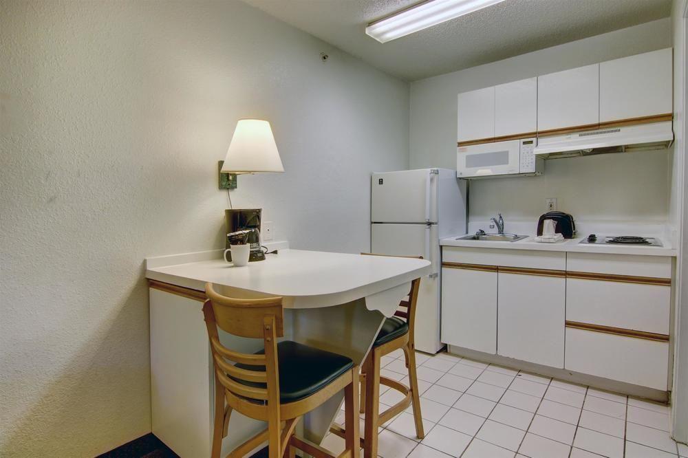 Atlanta Hotel Roswell Bagian luar foto