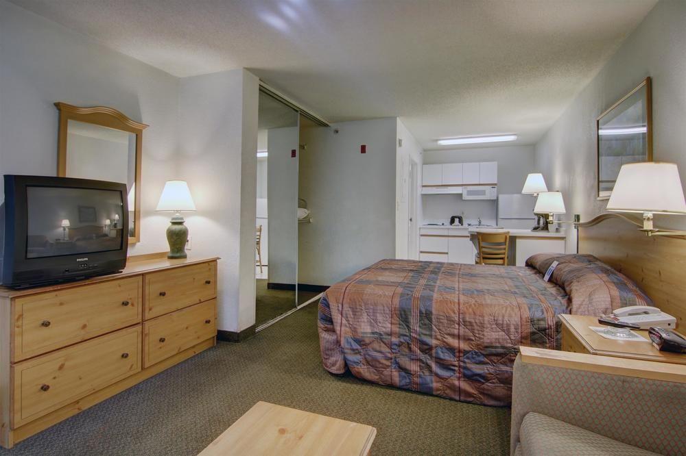Atlanta Hotel Roswell Bagian luar foto