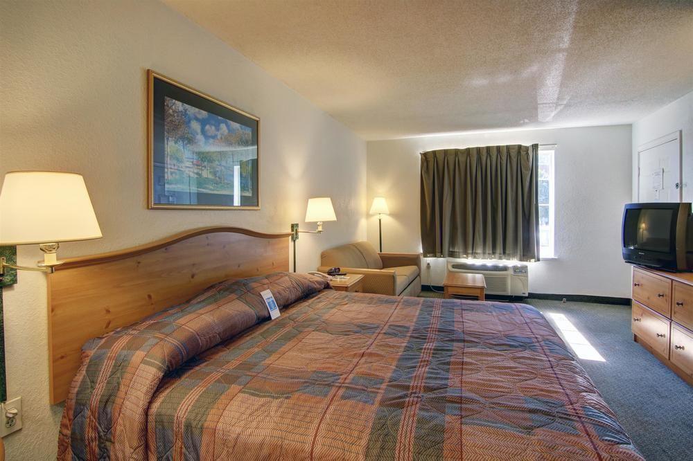 Atlanta Hotel Roswell Bagian luar foto