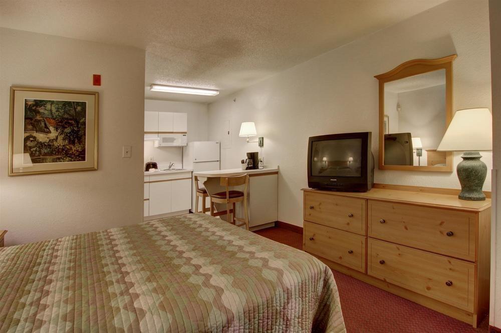 Atlanta Hotel Roswell Bagian luar foto
