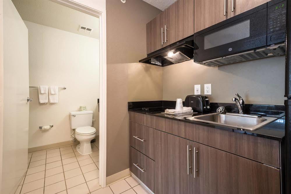 Atlanta Hotel Roswell Bagian luar foto