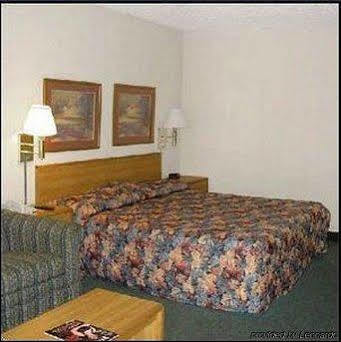Atlanta Hotel Roswell Bagian luar foto